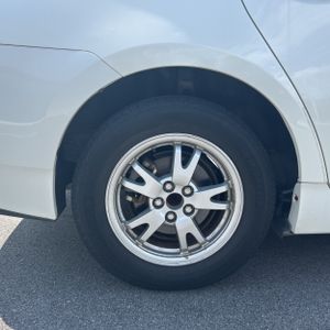2010 Toyota PRIUS III — миниатюра 19
