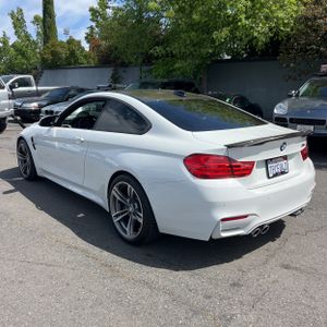 BMW M4 BASE - 5