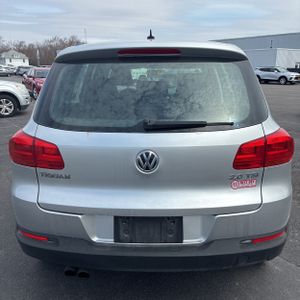 VOLKSWAGEN TIGUAN S - 7