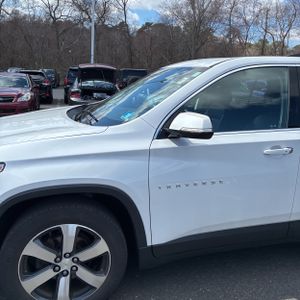 CHEVROLET TRAVERSE LT LEATHER - 2