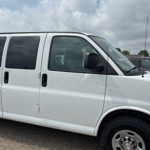 2019 Chevrolet EXPRESS LT 2500 — миниатюра 13