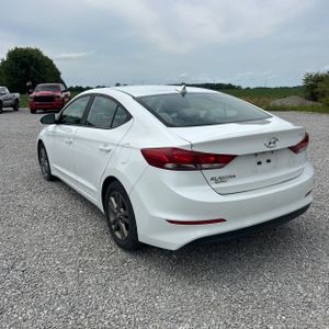 صورة 5 لـ 2018 Hyundai ELANTRA SEL