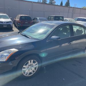 2010 Nissan ALTIMA 2.5 照片 2