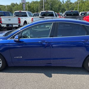 صورة 4 لـ 2014 FORD FUSION HYBRID SE