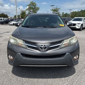 صورة 14 لـ 2015 Toyota RAV4 XLE