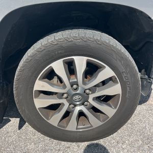 2019 Toyota TUNDRA LIMITED photo 20