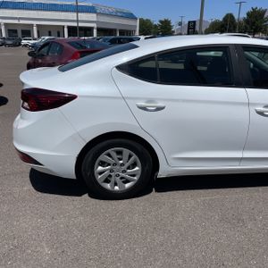 2020 Hyundai ELANTRA SE — фото 9