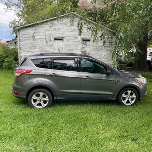 صورة 10 لـ 2014 FORD ESCAPE SE