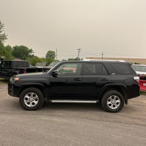 صورة 3 لـ 2017 Toyota 4RUNNER SR5 PREMIUM