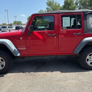 صورة 4 لـ 2011 JEEP WRANGLER UNLIMITED SPORT