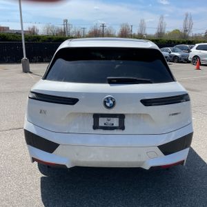 BMW IX XDRIVE50 - 7