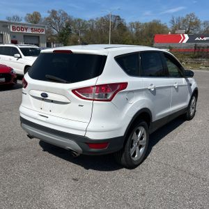 FORD ESCAPE SE - 8