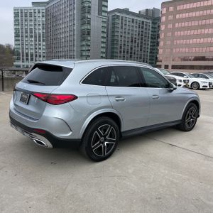 MERCEDES-BENZ GLC - 8