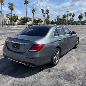 2018 Mercedes-BENZ E-CLASS 照片 8