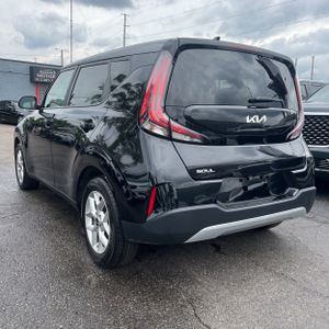 2023 KIA SOUL LX — фото 5