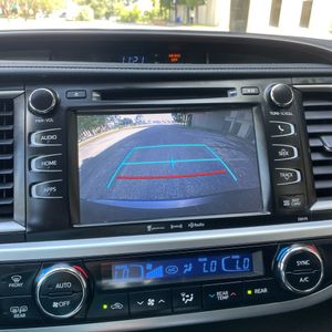 صورة 40 لـ 2018 Toyota HIGHLANDER XLE