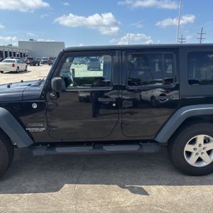 2015 JEEP WRANGLER UNLIMITED SPORT 照片 4