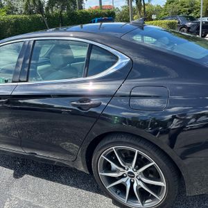 2025 Genesis G70 2.5T STANDARD photo 6