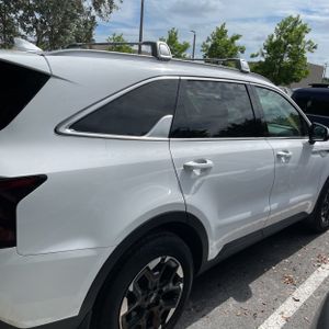 صورة 9 لـ 2025 KIA SORENTO S