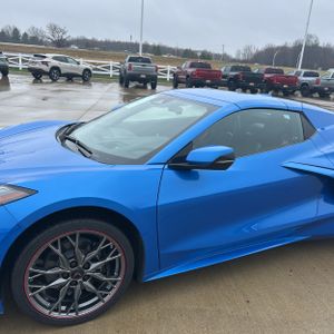 CHEVROLET CORVETTE STINGRAY - 2