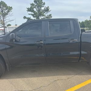 2020 Chevrolet SILVERADO 1500 CUSTOM 照片 4