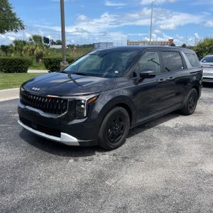 2025 KIA CARNIVAL LXS photo 1