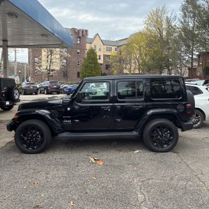 JEEP WRANGLER 4XE SAHARA 4X4 - 3