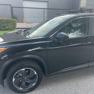 2024 Nissan ROGUE SV 照片 2