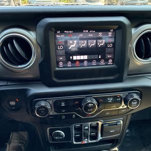 2020 JEEP WRANGLER UNLIMITED SAHARA 缩略图 36