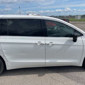 2025 Chrysler PACIFICA SELECT 缩略图 11