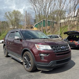 FORD EXPLORER XLT - 7