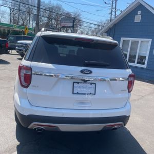 FORD EXPLORER XLT - 6