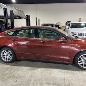 FORD FUSION SE - 9