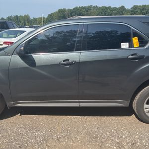 2017 Chevrolet EQUINOX LS — фото 4