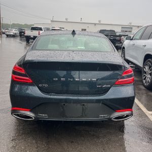 صورة 7 لـ 2023 Genesis G70 3.3T STANDARD