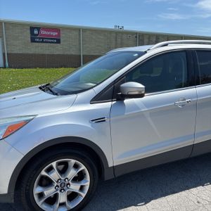 FORD ESCAPE TITANIUM - 2