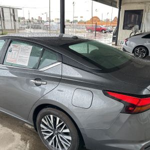 NISSAN ALTIMA SV FWD - 6