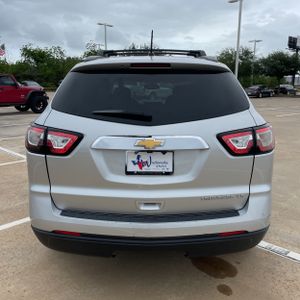 CHEVROLET TRAVERSE LS - 7