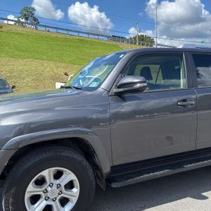 2018 Toyota 4RUNNER SR5 PREMIUM — фото 2
