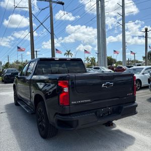 2023 Chevrolet SILVERADO 1500 RST 照片 4