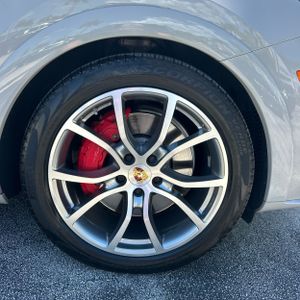 2021 Porsche CAYENNE GTS COUPE 缩略图 20