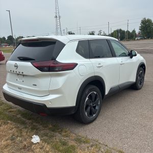 صورة 8 لـ 2025 Nissan ROGUE SV