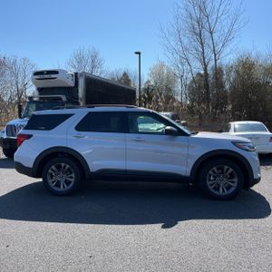 FORD EXPLORER ACTIVE - 10