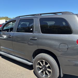 2012 Toyota SEQUOIA SR5 — фото 6