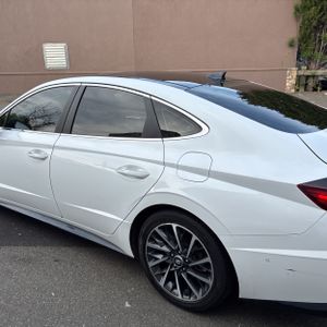 HYUNDAI SONATA LIMITED - 6