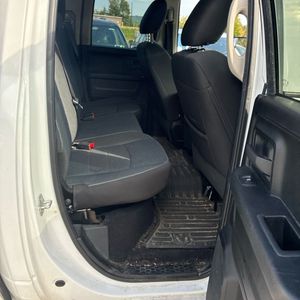 2023 RAM 1500 CLASSIC TRADESMAN — миниатюра 35