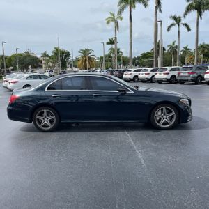 2017 Mercedes-BENZ E-CLASS 照片 10