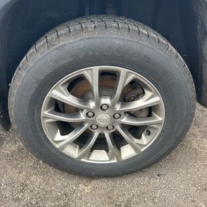 2019 JEEP CHEROKEE LATITUDE PLUS — миниатюра 18