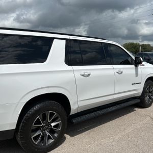 CHEVROLET SUBURBAN Z71 - 9