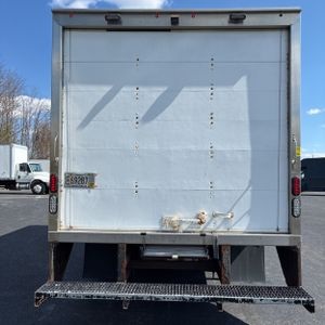 FORD E-450 CUTAWAY - 7